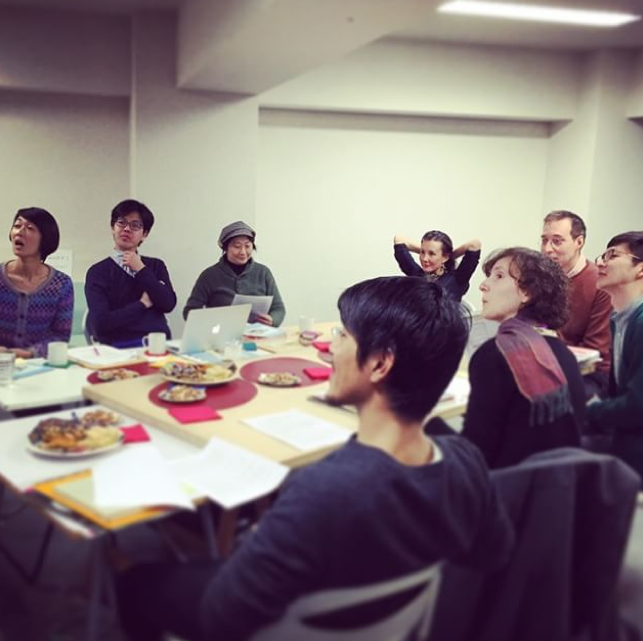 ラウンドテーブル・フォーラム「IN AND OUT OF THE SCENE – アートが息づく場の内と外」